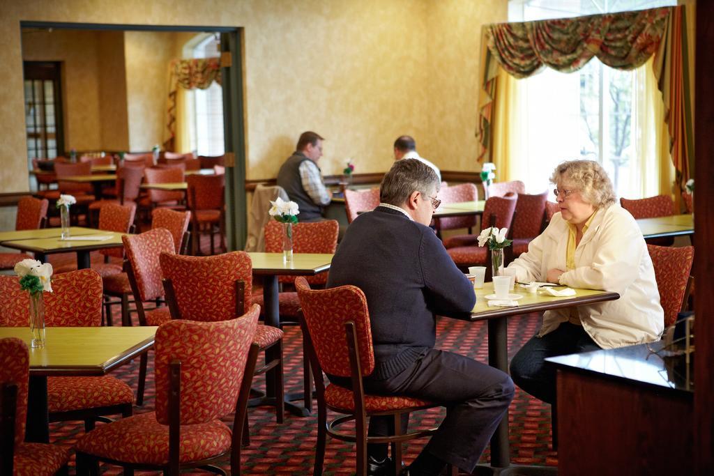 Country Inn & Suites By Radisson, Grand Rapids East, Mi Buitenkant foto