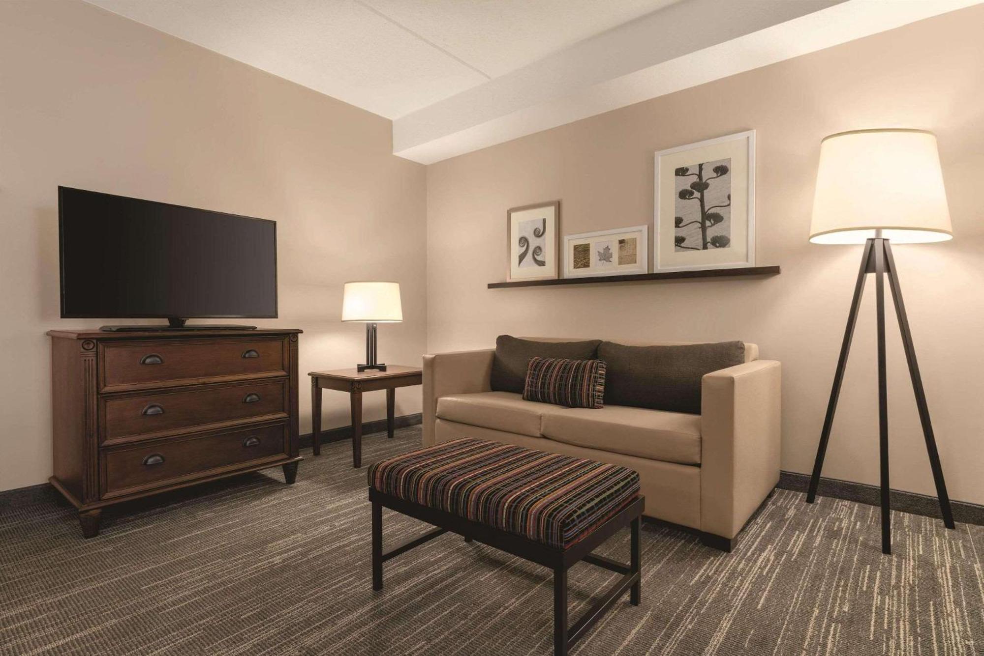 Country Inn & Suites By Radisson, Grand Rapids East, Mi Buitenkant foto